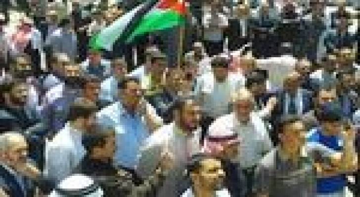 وقفة في الكرك رفضا لــ"كيري" ورفع الاسعار