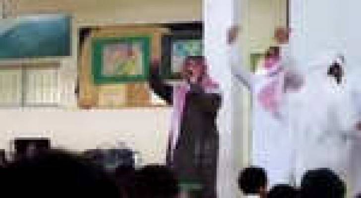 التحقيق مع أساتذة رقصوا في مدرسة بالسعودية