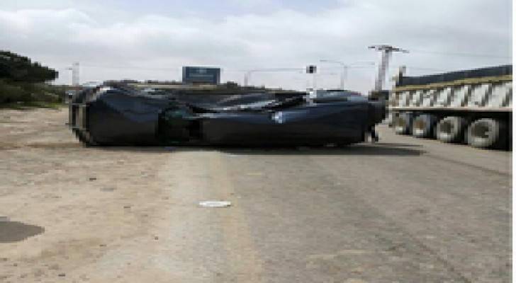 اصابتان إثر حادث سير على طريق البحر الميت