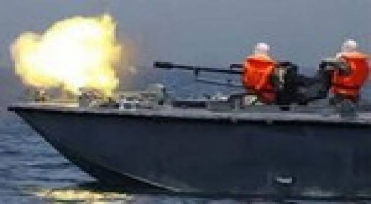 إصابة صياديْن فلسطينيين برصاص البحرية الإسرائيلية قبالة غزة
