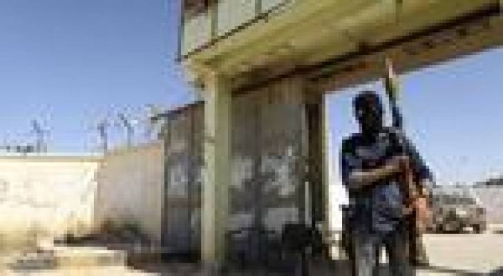 ليبيا : نزوح من بنغازي وارتفاع قتلى المعارك