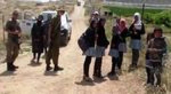 شرطة الاحتلال تعتقل 4 فتيات فلسطينيات بتهمة " قطف الكرز "