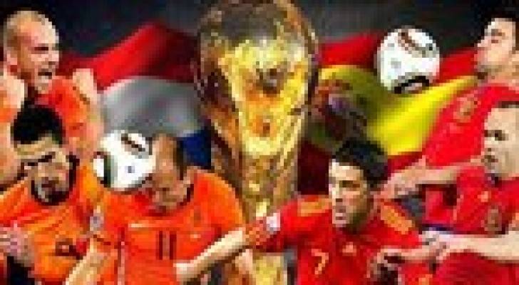 التشكيلة الرسمية لمنتخبي اسبانيا وهولندا