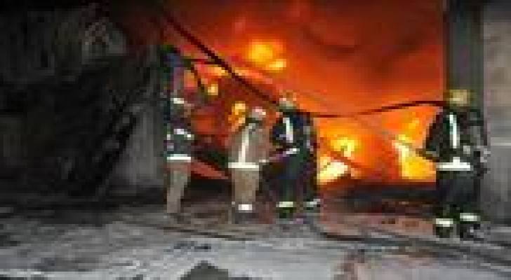 حريق في مصنع للكرتون في الزرقاء