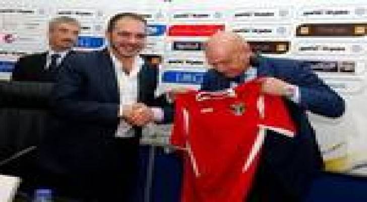 بالصور : " ويلكينز " مديرا فنيا للمنتخب الوطني