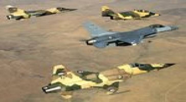 طائرات حربية أردنية تقصف أهدافا لـ "داعش" في حمص