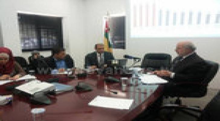 استطلاع : 54 % من الأردنيين يرون أن الأمور تسير في الاتجاه الخاطئ