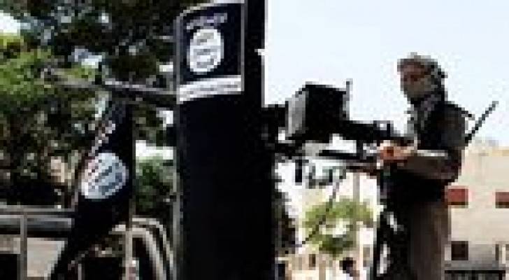 داعش يتراجع في العراق وسط قصف عنيف للتحالف