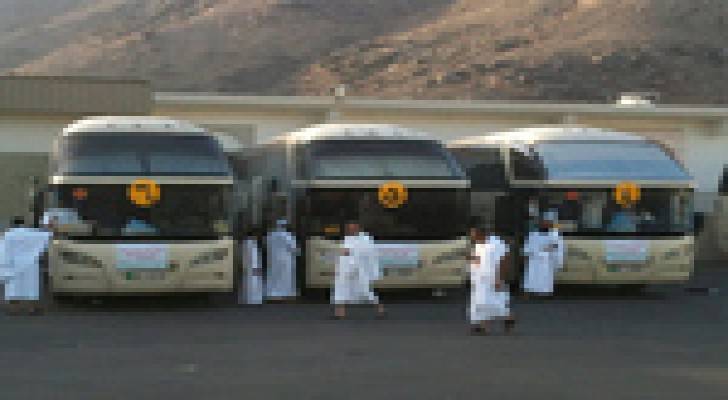 تعطل حافلة حجاج اردنيين في منطقة صحراوية بالقرب من تبوك