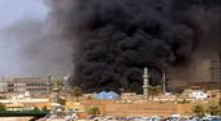 نشوب حريق ضخم في سوق السنك وسط بغداد وانباء عن زيادة النيران بشكل كبير