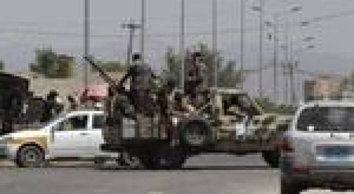 الحوثيون يدخلون بسهولة محافظتي إب وذمار بعد سيطرتهم على الحديدة