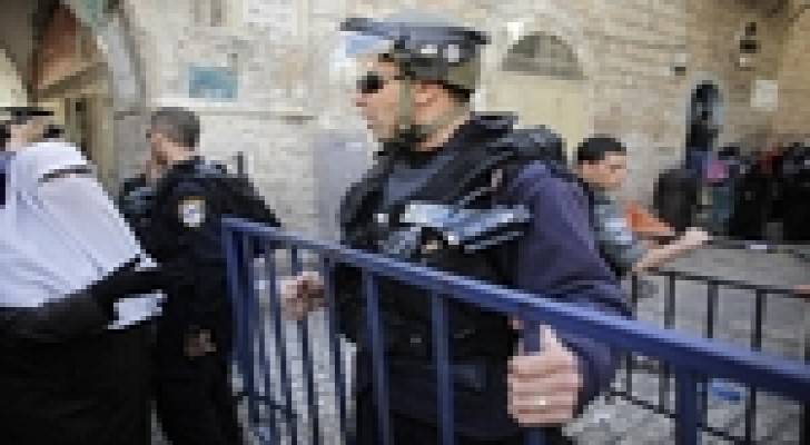 مواجهات بالقدس والاحتلال يفرض قيودا مشدده على دخول المسجد الأقصى