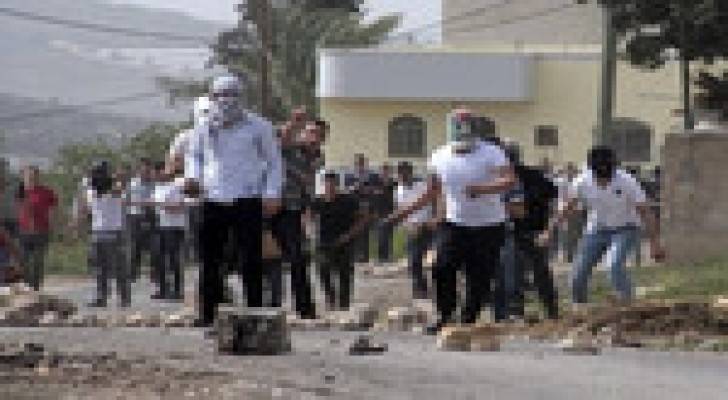 زجاجات حارقة باتجاه قوات الاحتلال في الطور بالقدس المحتلة