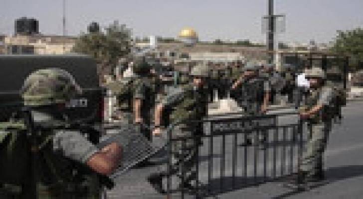 الاحتلال يغلق حي جبل المكبر في القدس