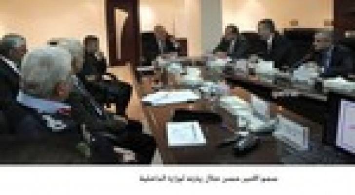 الامير الحسن يزور الداخلية ويستمع لايجاز عن اللجوء السوري