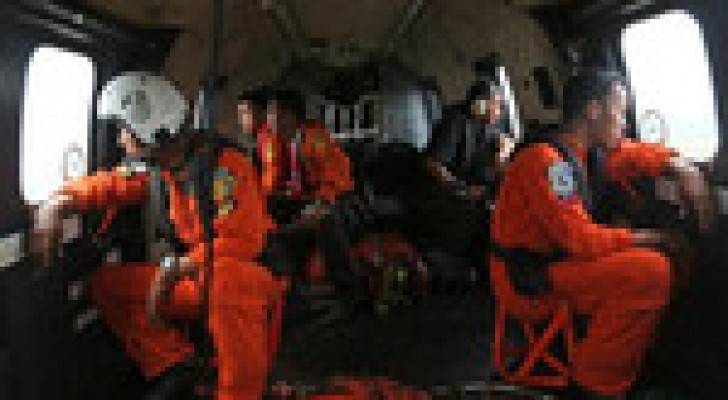 توسع اعمال البحث بحرا للعثور على باقي ضحايا الطائرة الماليزية