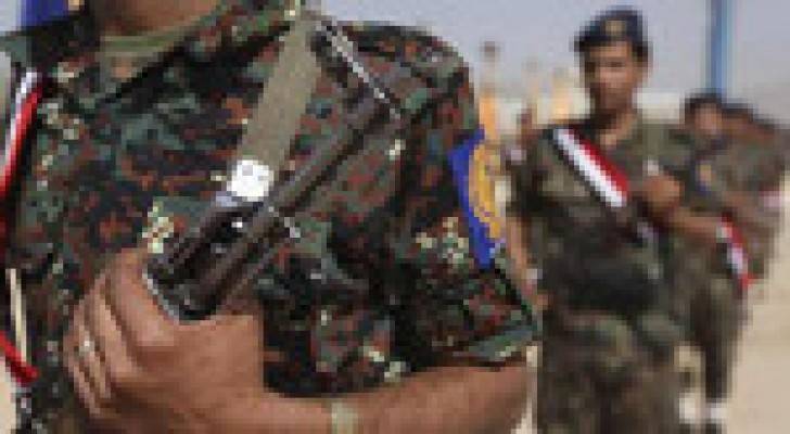 مقتل جنديين يمنيين وإصابة 4 في هجومين وسط وجنوبي البلاد