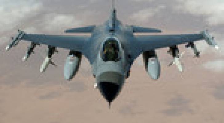 وصول سرب من الطائرات المقاتلة "ف 16 " الامارتية الى الاردن