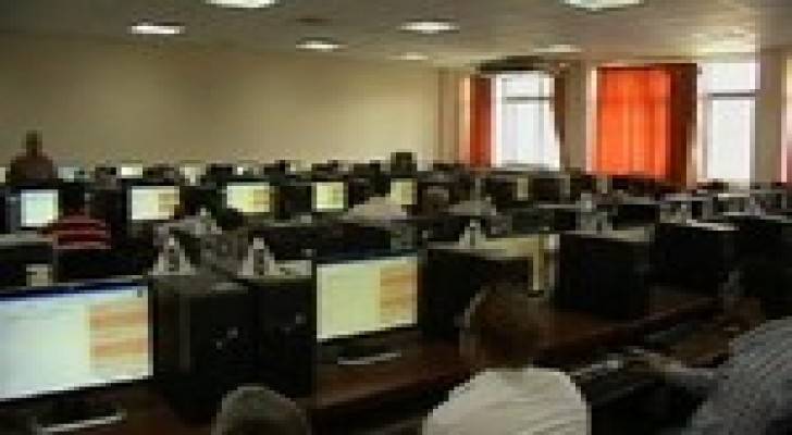 تغيير اسئلة امتحان "البورد" بعد ضبط جهاز تنصت