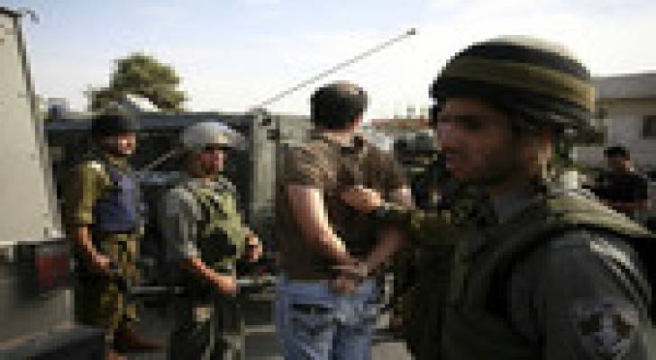 الاحتلال الاسرائيلي يعتقل 11 فلسطينيا بالضفة الغربية