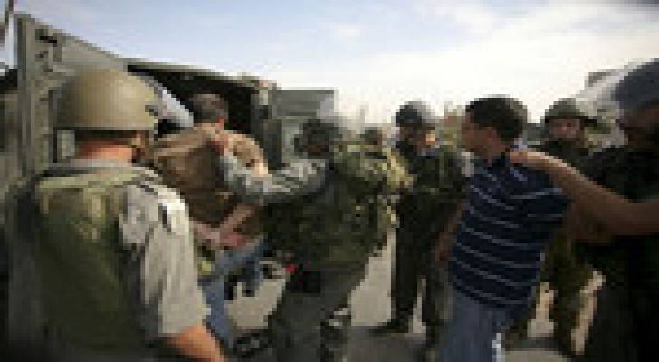 الاحتلال يعتقل 5 مواطنين فلسطينيين
