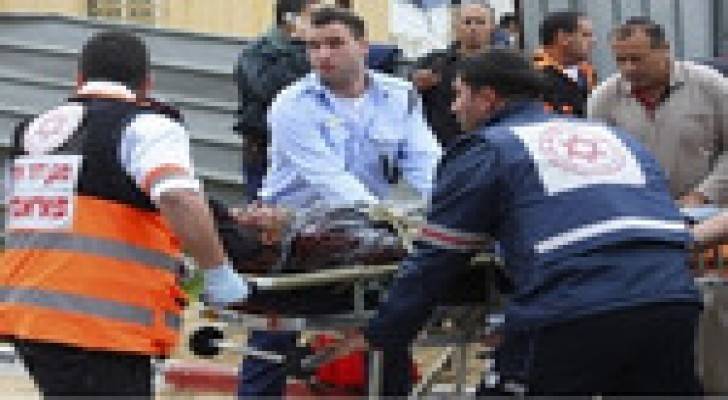 إصابة مستوطن اسرائيلي بجروح خطيرة جراء طعنه بسكين