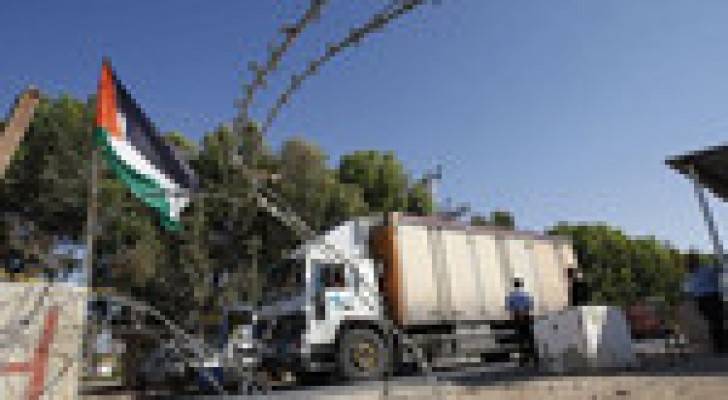 غزة: إدخال 660 شاحنة بضائع وأسمنت ومواد إنشائية