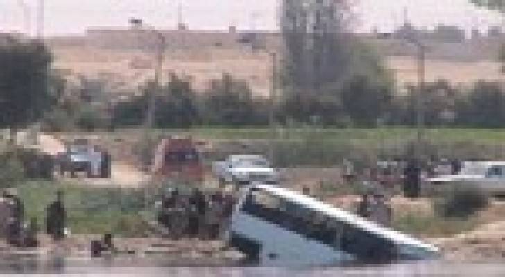 مصر.. مصرع قرابة 35 شخصا بسقوط حافلة في "ترعة المريوطية"