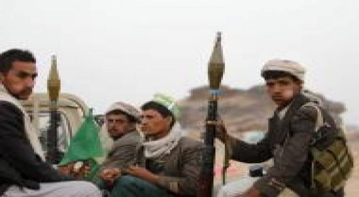 كتيبة عسكرية موالية لصالح والحوثيين تسيطر على مطار عدن