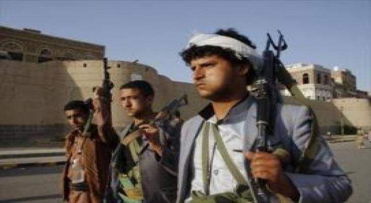 مقاتلو الحوثيين يصلون إلى وسط عدن بالدبابات