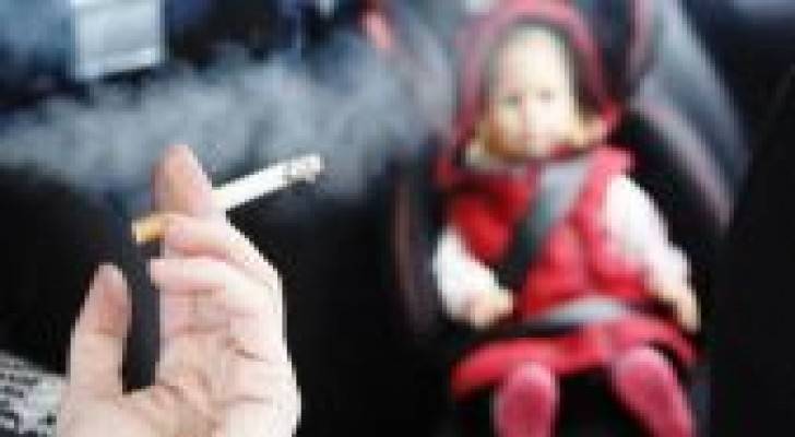 التدخين السلبي يسبب أذى دائماً لشرايين الأطفال