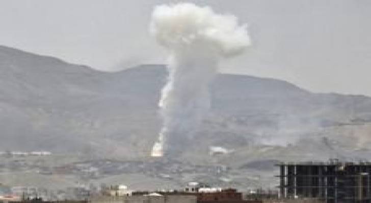 التحالف يقصف مواقع الحوثيين في عدن وإب