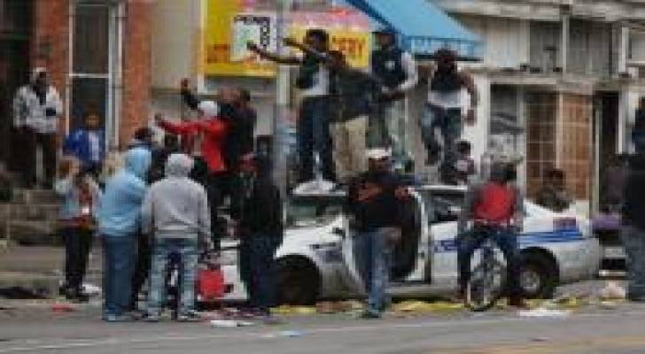 أمريكا: إعلان حالة الطوارئ في ولاية بالتيمور بعد أعمال شغب عنيفة