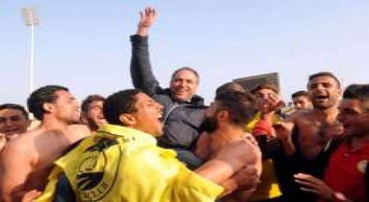 العهد يفوز بلقب الدوري اللبناني لكرة القدم