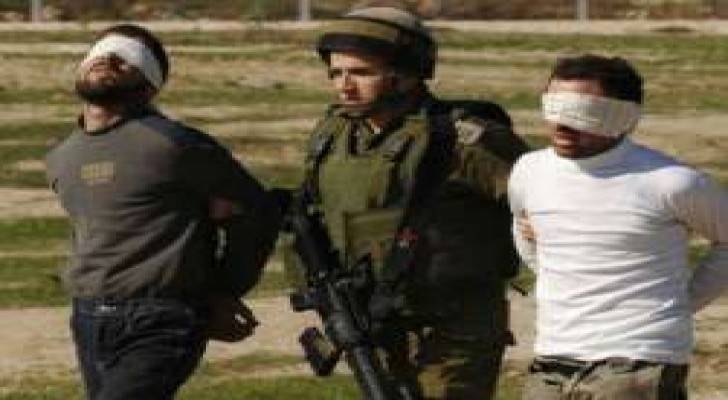 الجيش الإسرائيلي يعتقل فلسطينيين اثنين بتهمة دهس شرطي