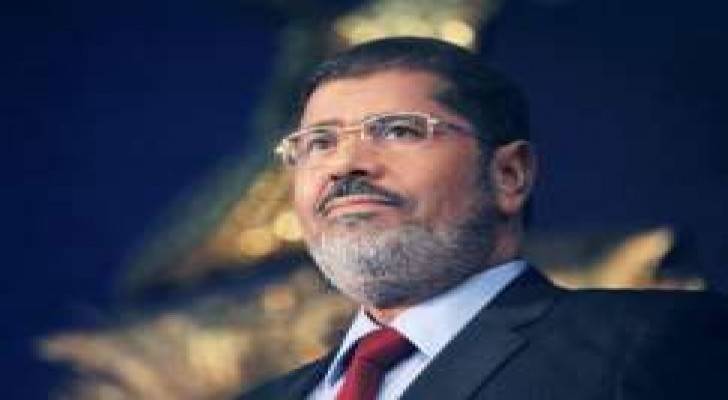 فصل الرئيس المصري السابق محمد مرسي من عمله كأستاذ جامعي