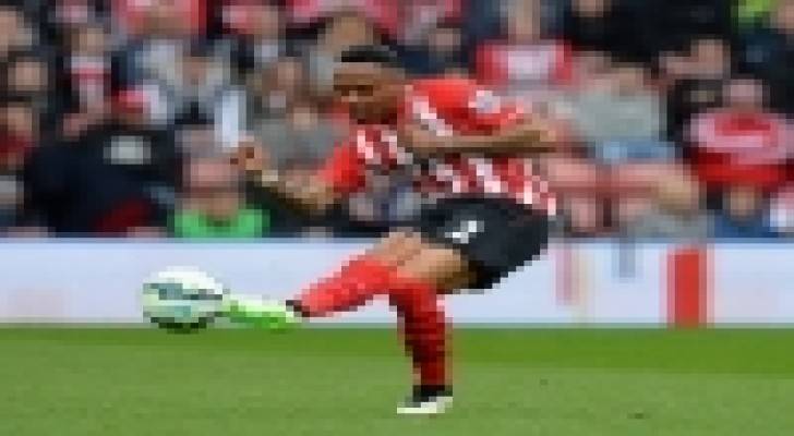 ليفربول يضم لاعب ساوثمبتون ناثانييل كلاين إلى صفوفه
