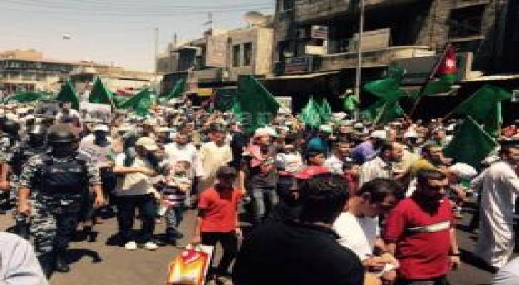 المئات يشاركون في "جمعة الغضب" وسط عمان .. صور