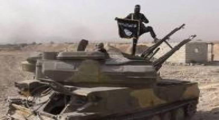 داعش يخطف 230 مدنيا بعد استيلائه على "القريتين" بحمص