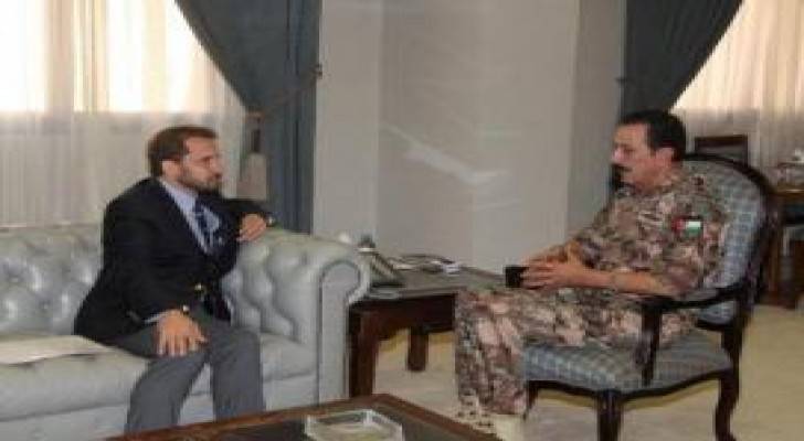 الأمير مرعد بن رعد يزور القيادة العامة