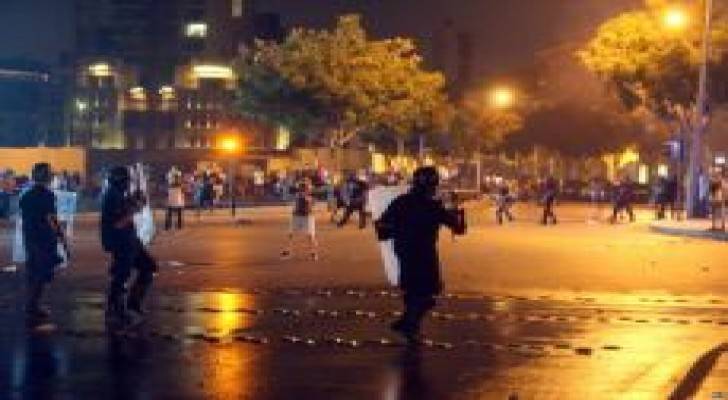 لبنان: 99 جريحا من قوات الامن بمواجهات وسط بيروت