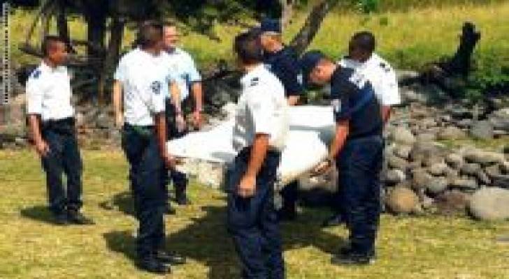 فرنسا تؤكد: جزء الجناح الذي عثر عليه في جزيرة ريونيون يعود للطائرة الماليزية المفقودة
