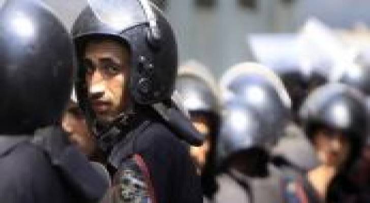 إصابة 5 من أفراد الشرطة المصرية بهجوم مسلح