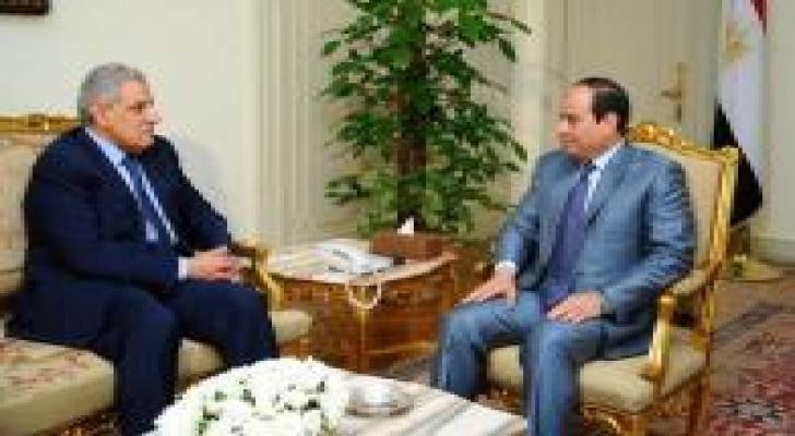 السيسي يقبل استقالة الحكومة المصرية ويكلف شريف إسماعيل بتشكيل الحكومة