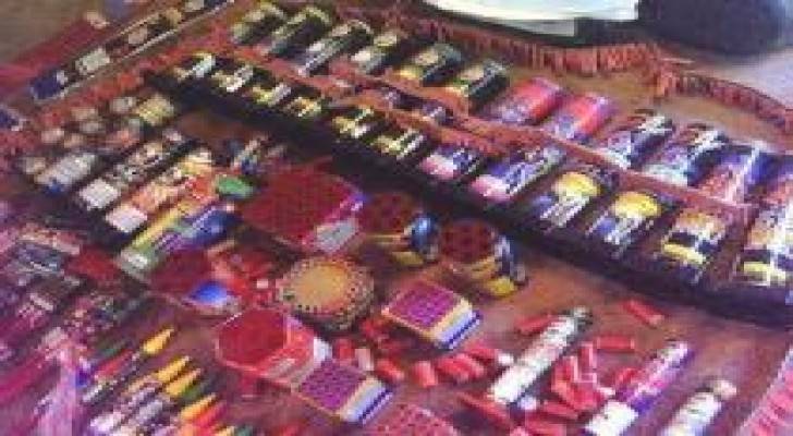 العقبة: احباط تهريب 1280 كرتونة العاب نارية