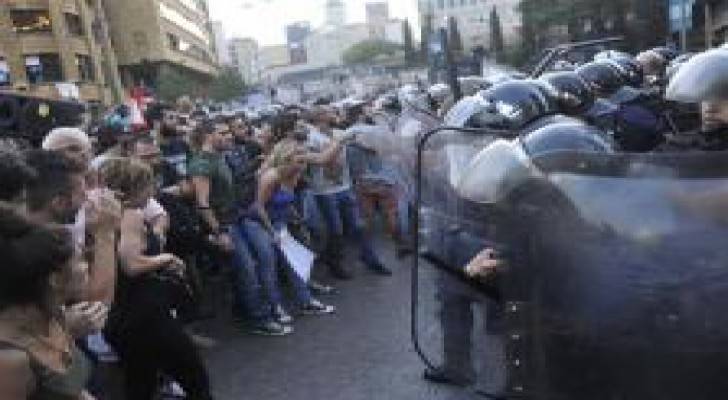18 جريحا في مواجهات بين القوى الامنية اللبنانية ومتظاهرين وسط بيروت