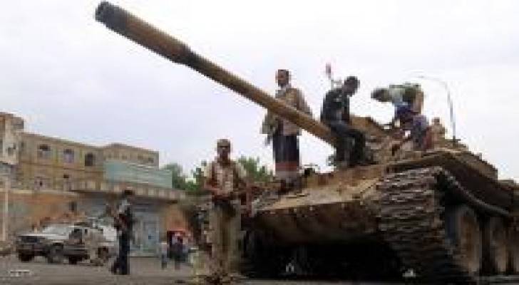 مواجهات عنيفة في تعز وقصف على صنعاء