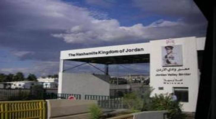 تعرف على حركة المسافرين والشحن في معبر وادي الاردن ووادي عربه خلال عطلة العيد