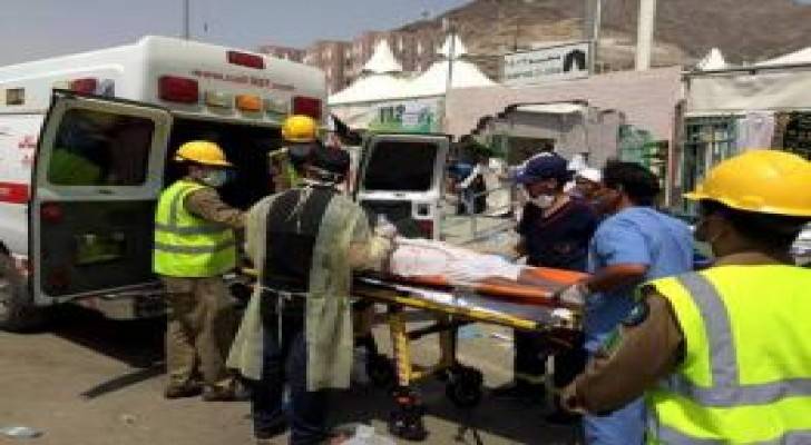 بالصور والفيديو : مئات الوفيات والجرحى في تدافع الحجاج في منى