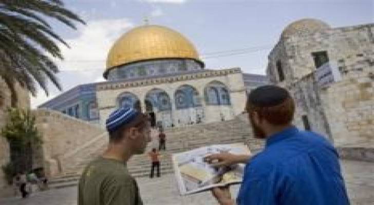 الاحتلال يفرض التقسيم الزماني في المسجد الاقصى